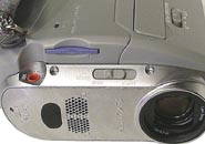 Detail předku a slotu MS-karty HC40 (Klikni pro zvětšení)