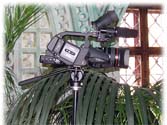 Detail stativu Manfrotto s kamerou XL H1S (Kliknutí zvětší)