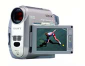 Jeden z modelů řady Sony 2004 (Klikni pro zvětšení)