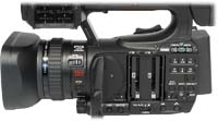 Canon XF100: tlačítka v bočním detailu (Kliknutí zvětší)