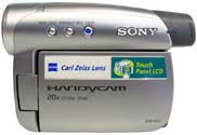 Sony HC27 zboku: shoda s HC23 jistá (Kliknutí zvětší)