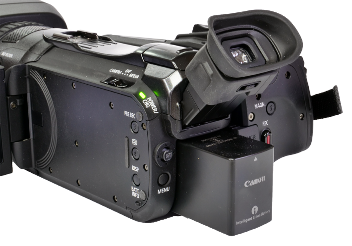 Videokamera Canon Legria GX10 v zadním detailu