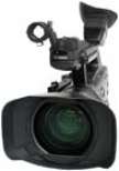 Přední detail kamery XF300 s předsádkou (Kliknutí zvětší)