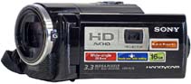 Kamera Sony HDR-PJ10 s projektorem (Kliknutí zvětší)