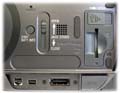 Detail odkrytých konektorů Sony UX1 (Klikni pro zvětšení)