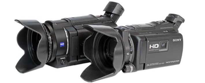 Videokamery Sony FDR-AX33 a HDR.PJ810 s clonami