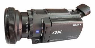 Bazarová předsádka 0,66x na kameře Sony FDR-AX33
